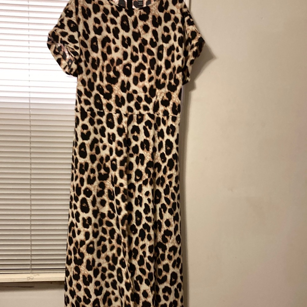 Women top with open
